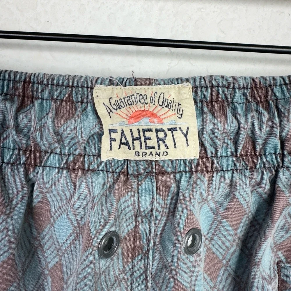 Faherty Swim Trunks Mens L Blue Abstract Diamond Pattern Drawstring Beach Shorts
